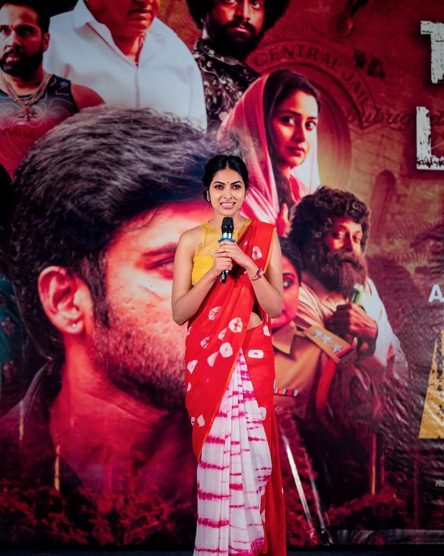 Divi Vadthya 11