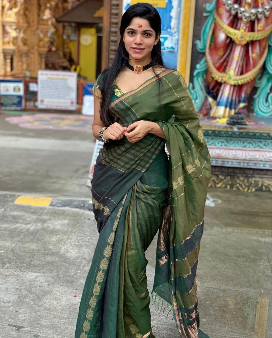Divya Bharathi 6