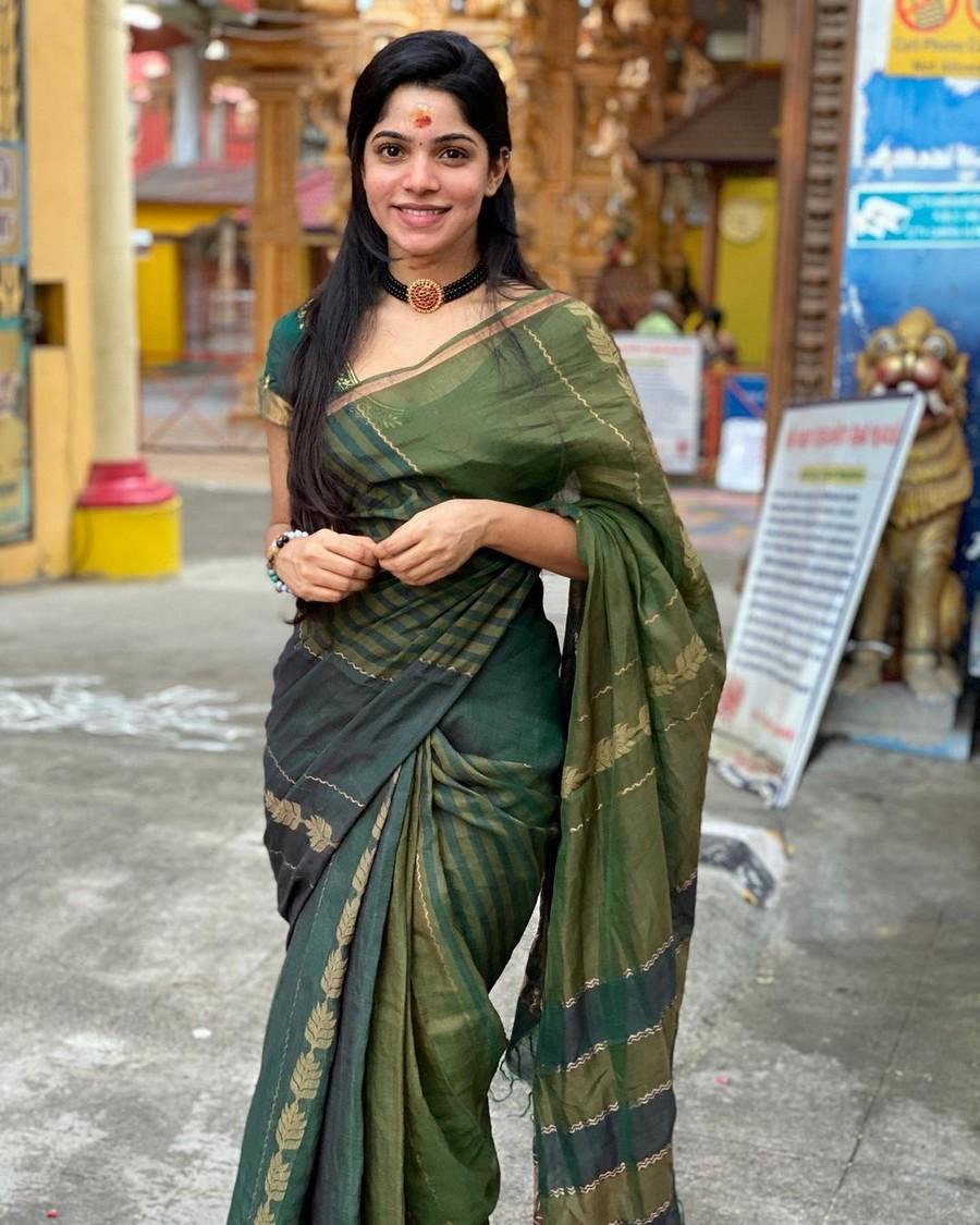 Divya Bharathi 7