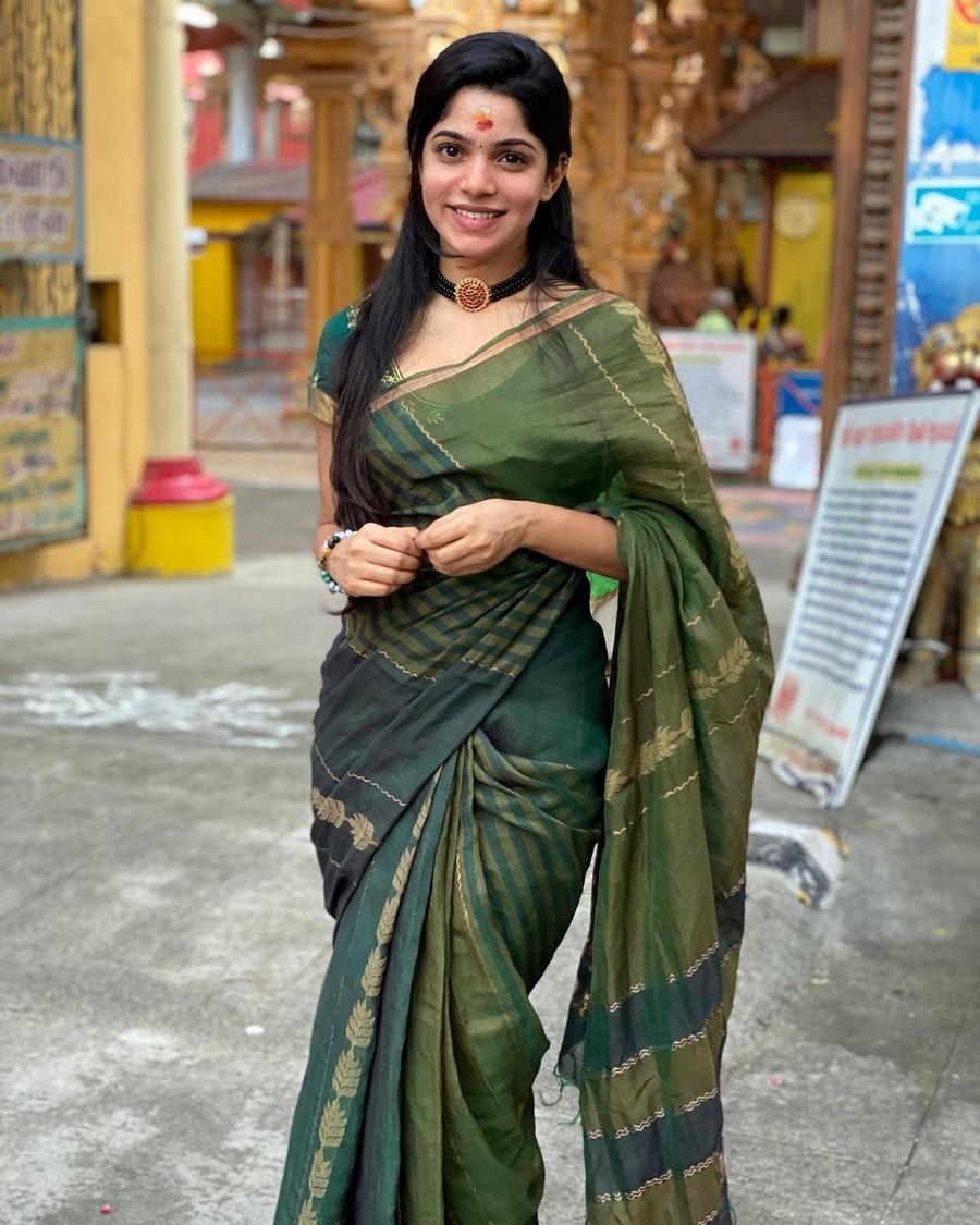 Divya Bharathi 9