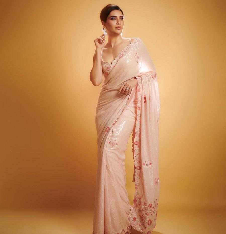 Karishma Tanna 8
