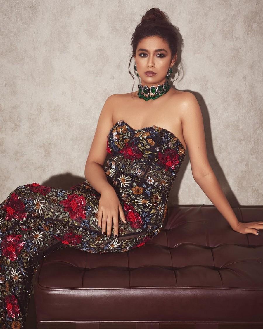 Keerthy Suresh 8