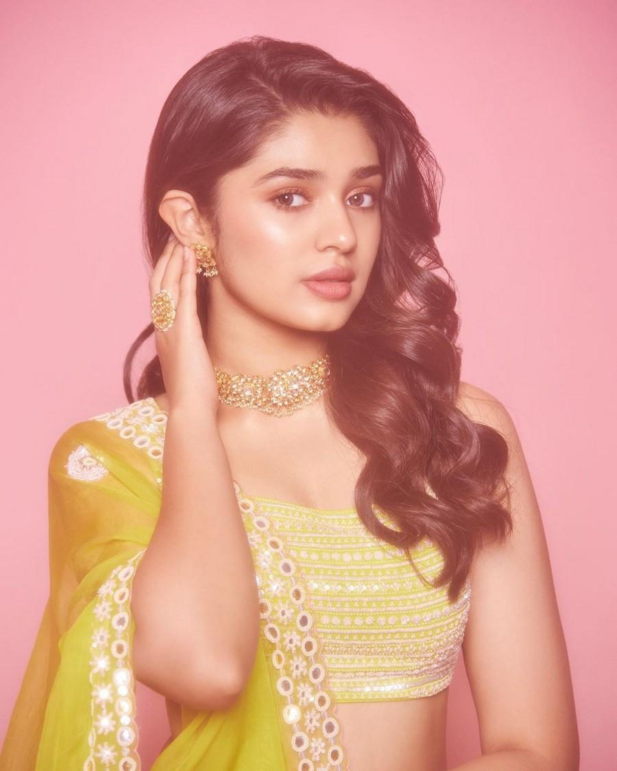 Krithi Shetty 11