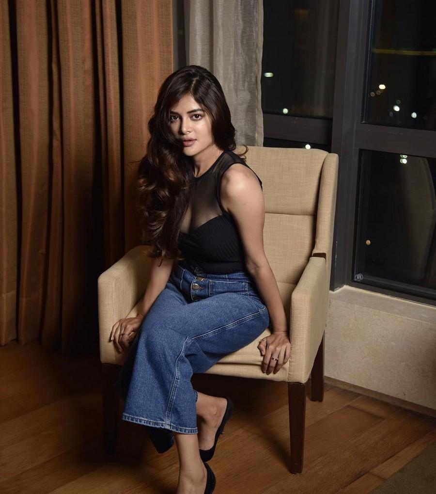 Madhumita Sarcar 8