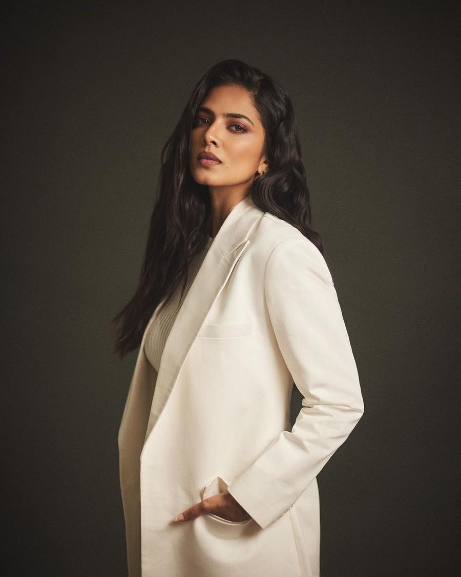 Malavika Mohanan 9