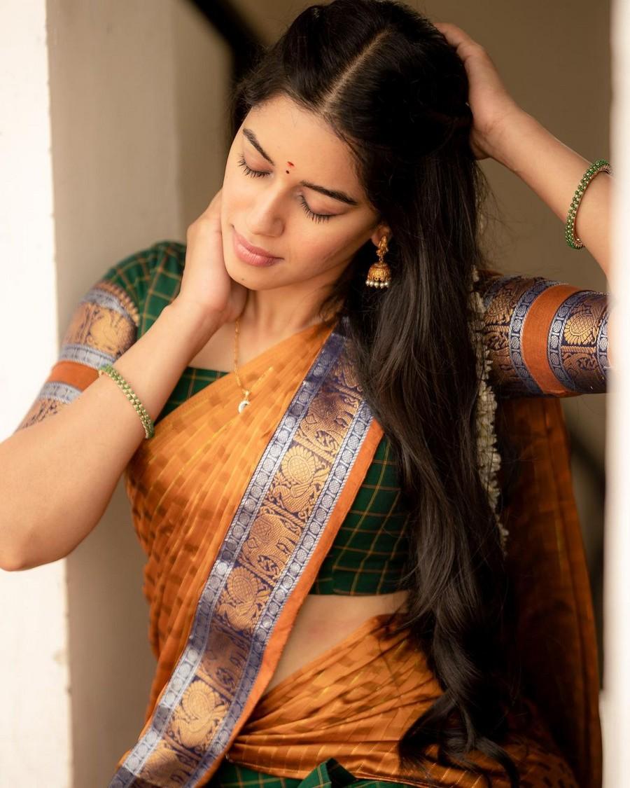 Mirnalini Ravi 2