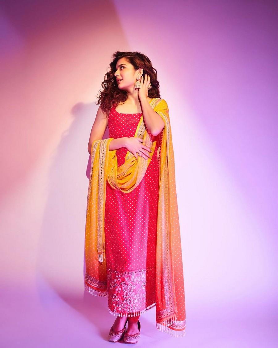 Mithila Palkar 4
