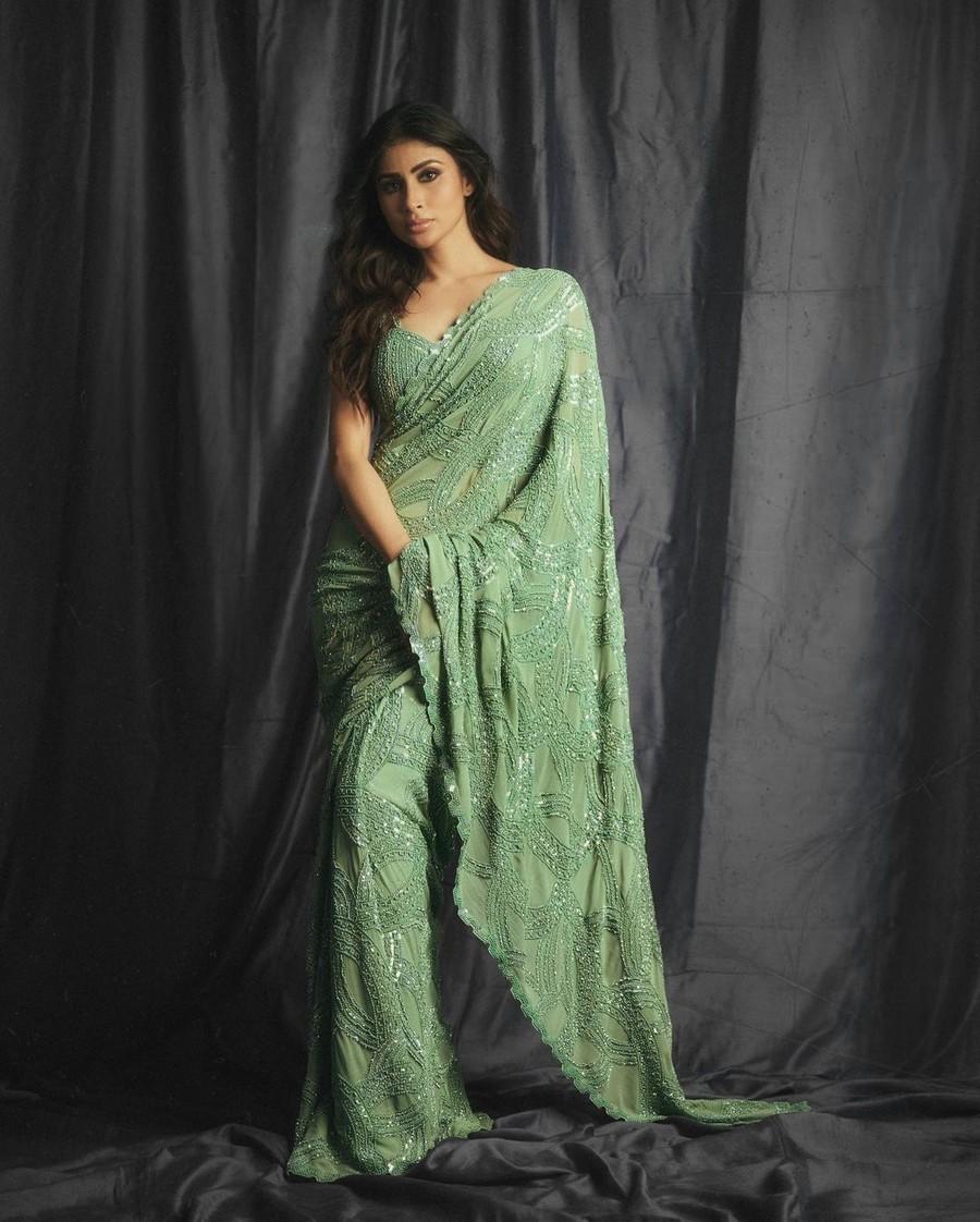 Mouni Roy 4