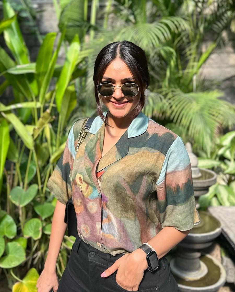 Mrunal Thakur 9