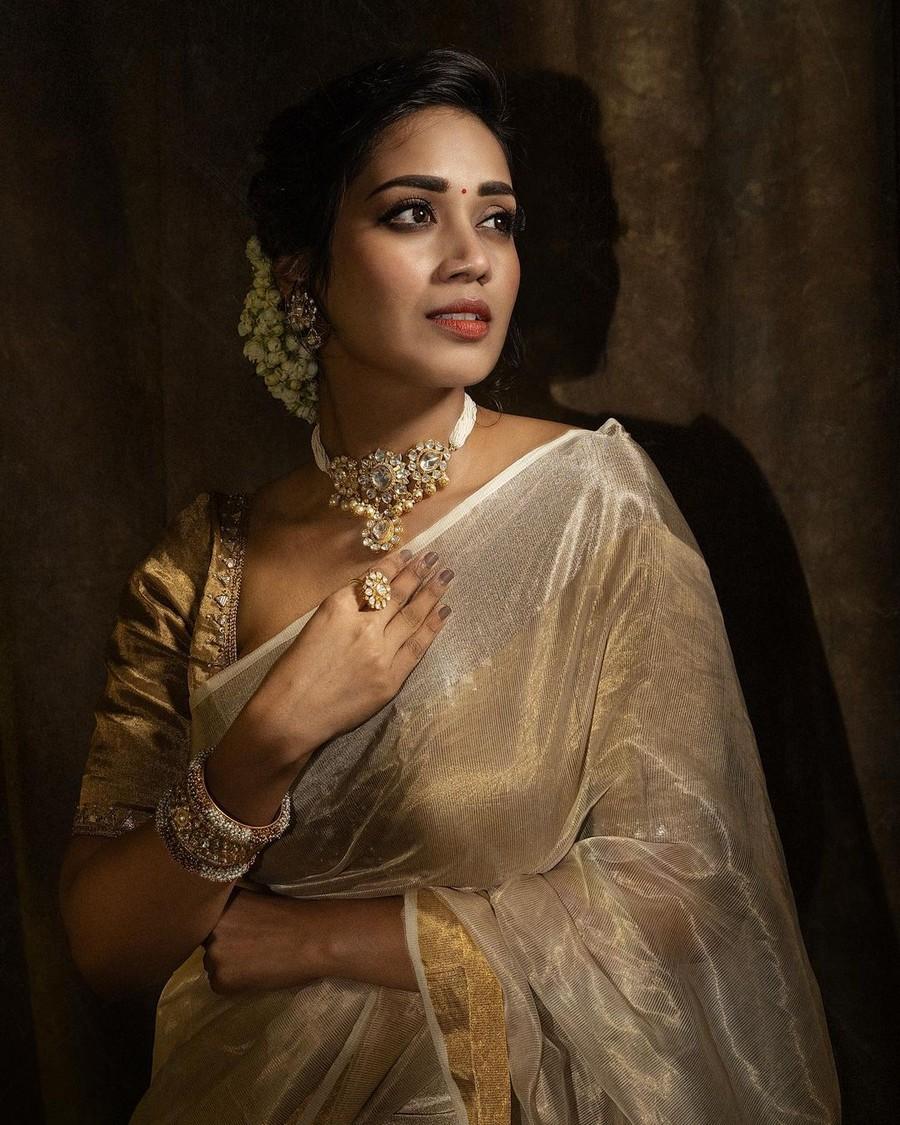 Nivetha Pethuraj 9