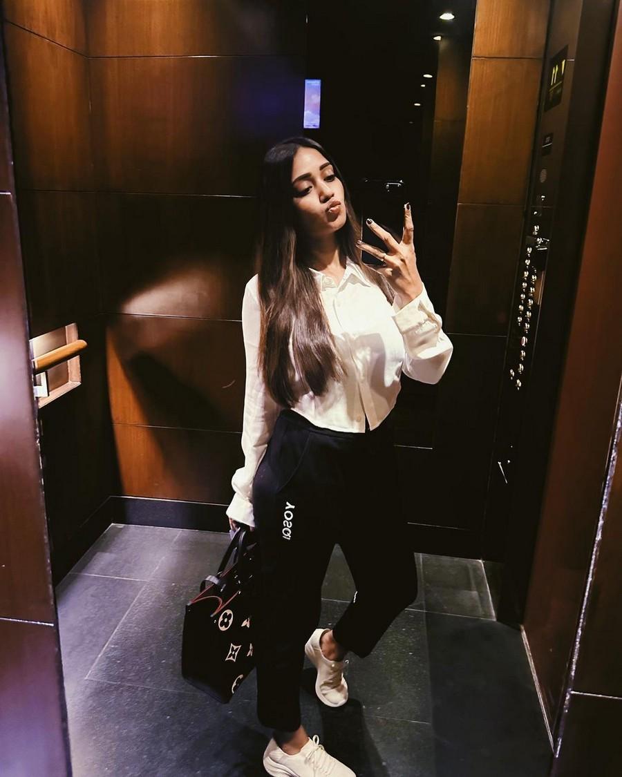 Nivetha Pethuraj 9