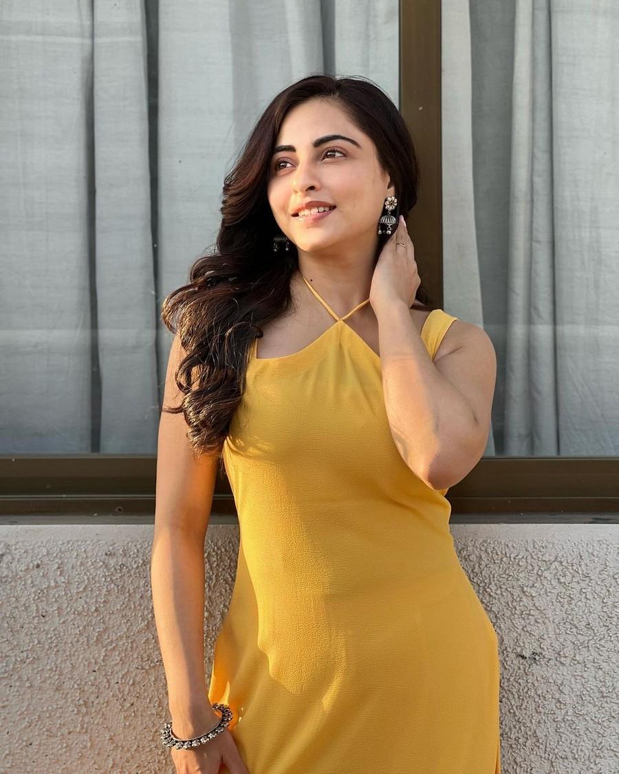Niyati Fatnani 2