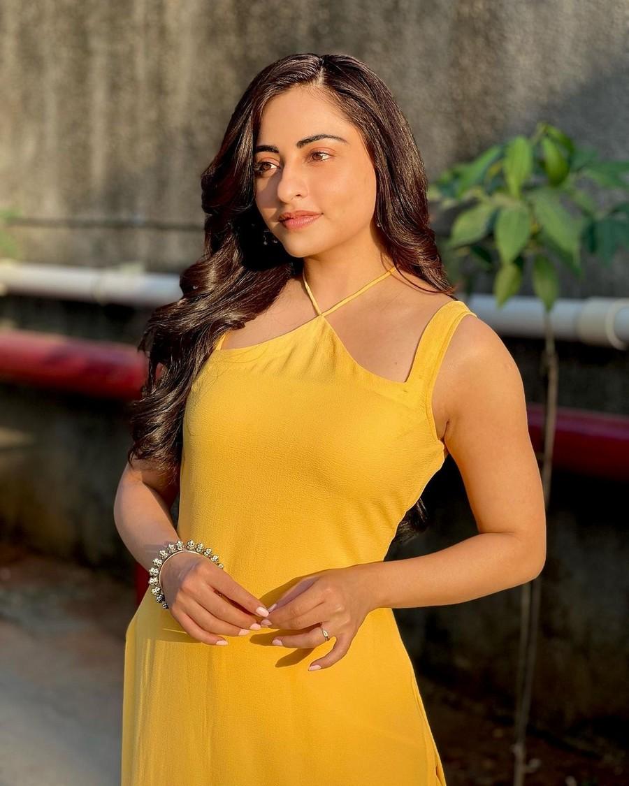 Niyati Fatnani 5