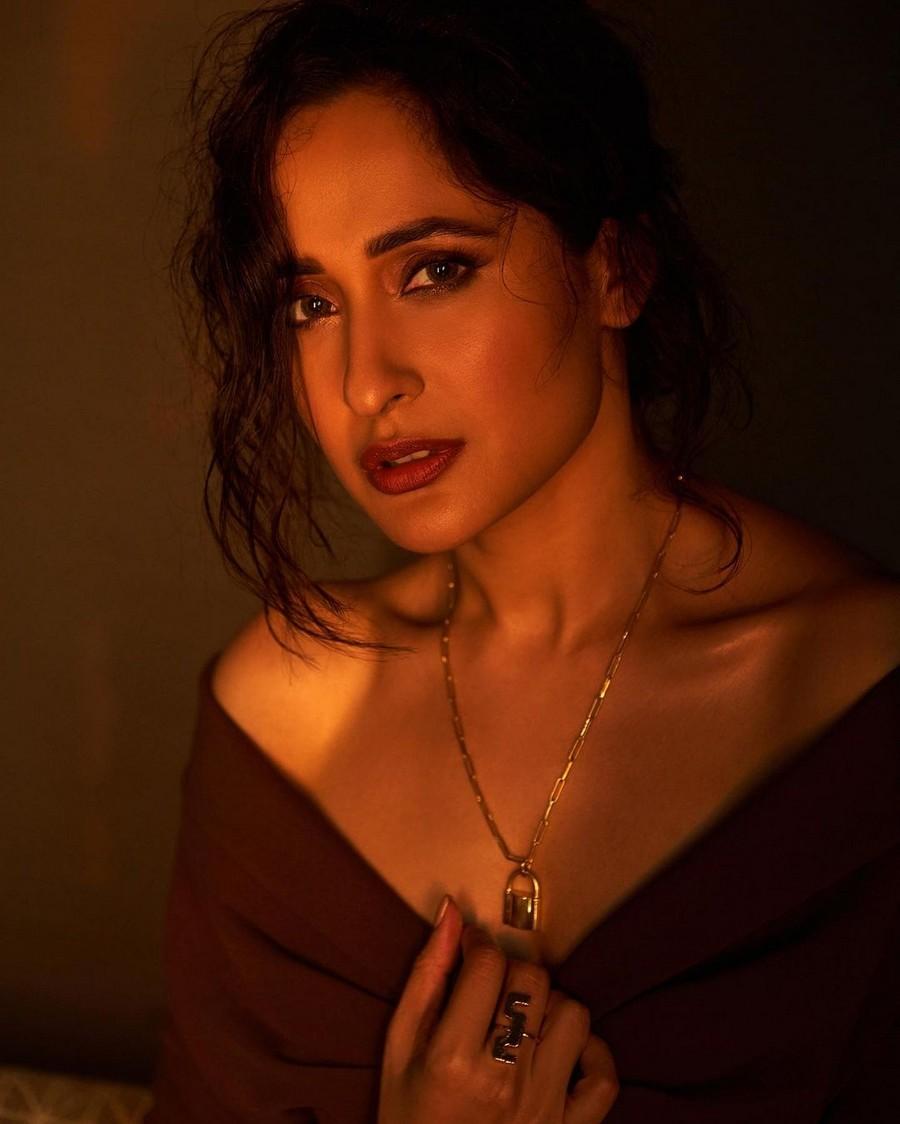 Pragya Jaiswal 6