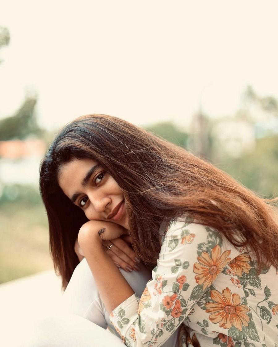 Priya Prakash Varrier 5