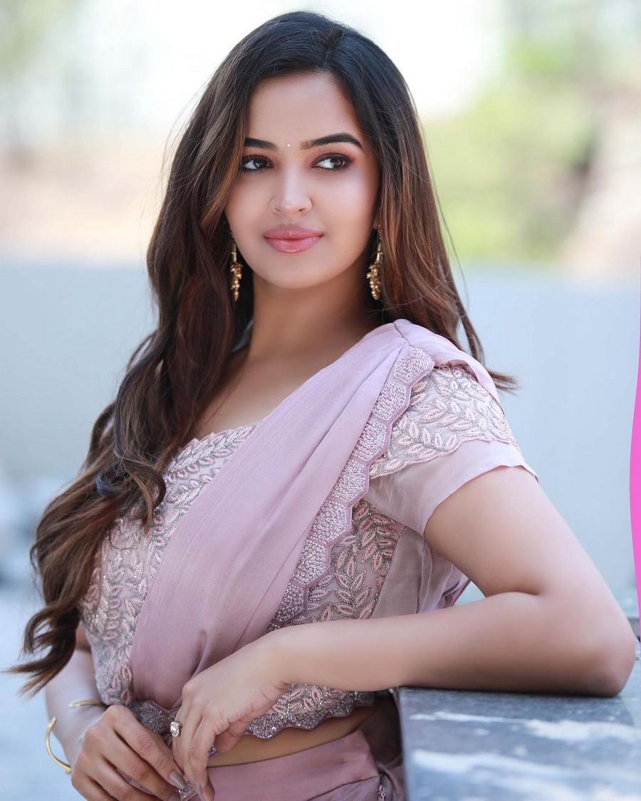 Pujita Ponnada 5