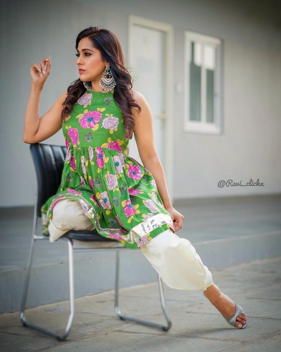 Rashmi Gautam 6