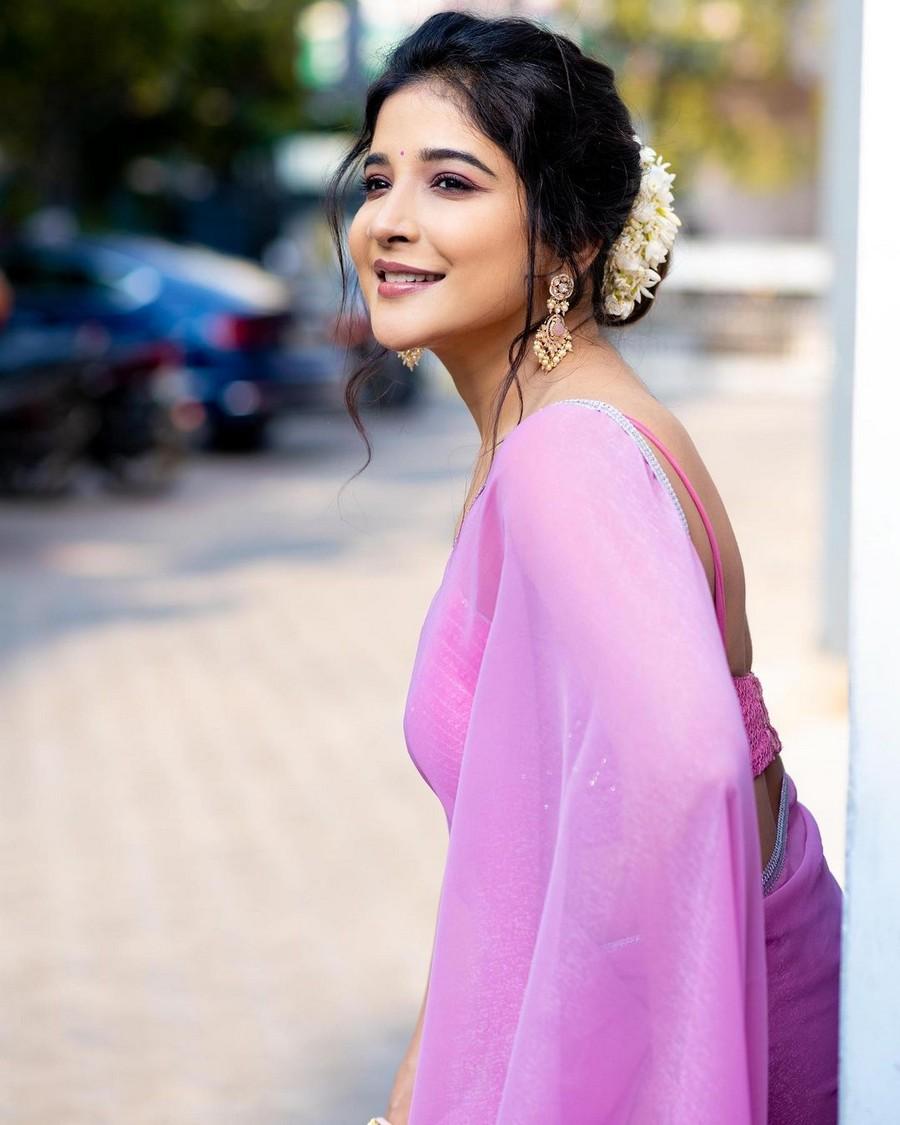 Sakshi Agarwal 10