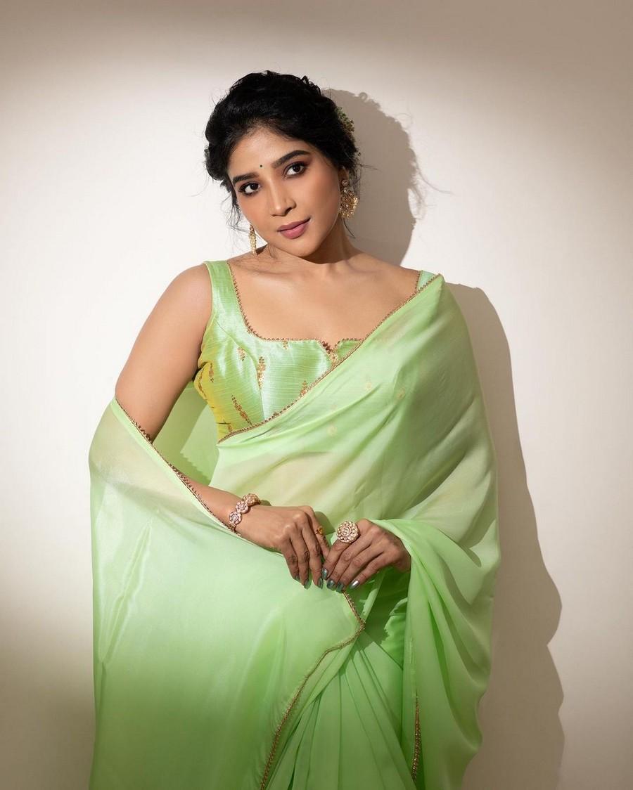 Sakshi Agarwal 3