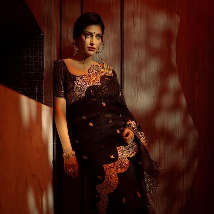 Shruti Haasan 6