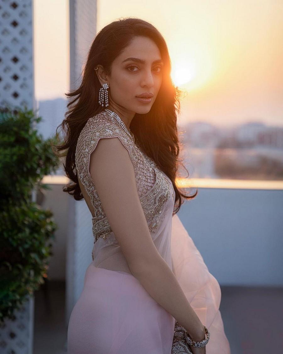 Sobhita Dhulipala 10