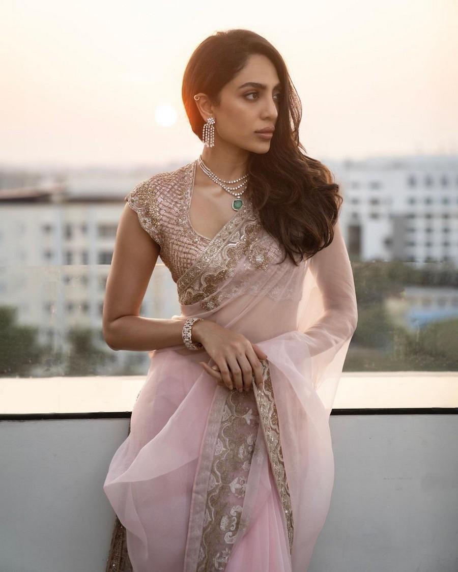 Sobhita Dhulipala 4