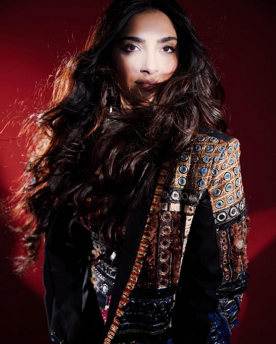 Sonam Kapoor 4