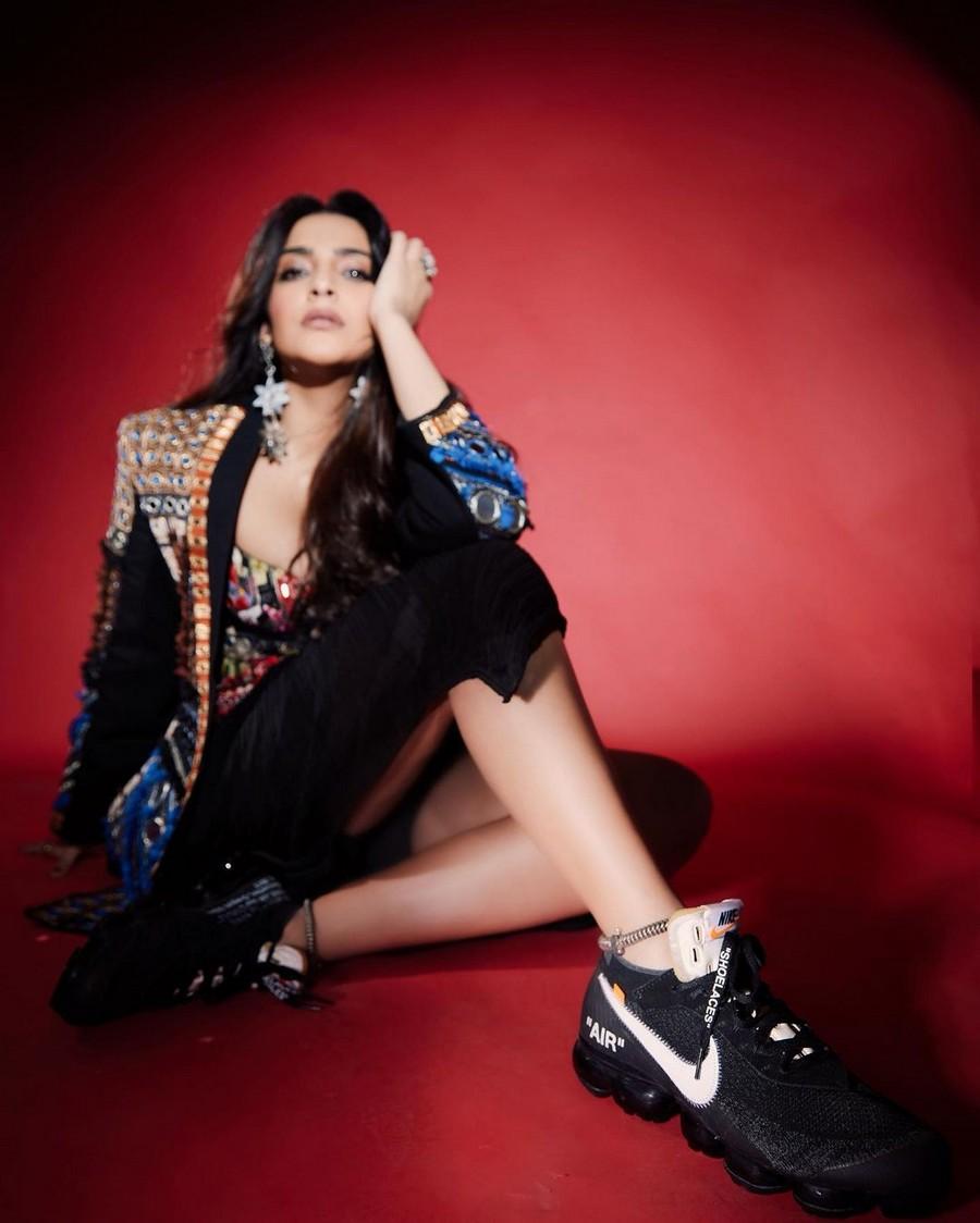 Sonam Kapoor 8