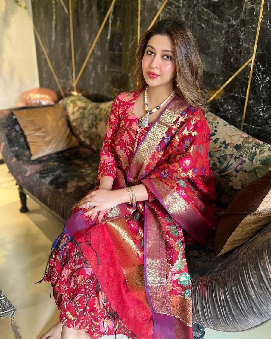 Sonarika Bhadoria 2
