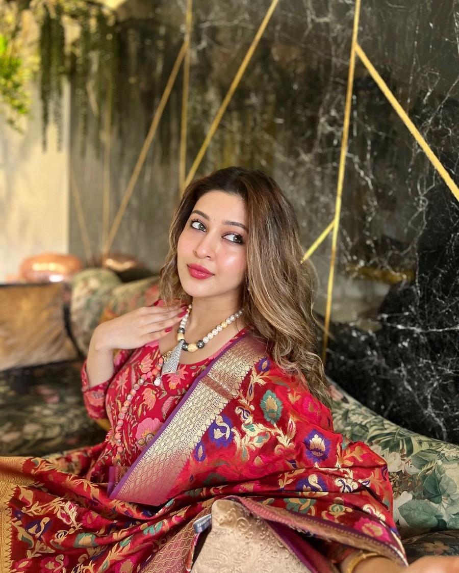 Sonarika Bhadoria 7