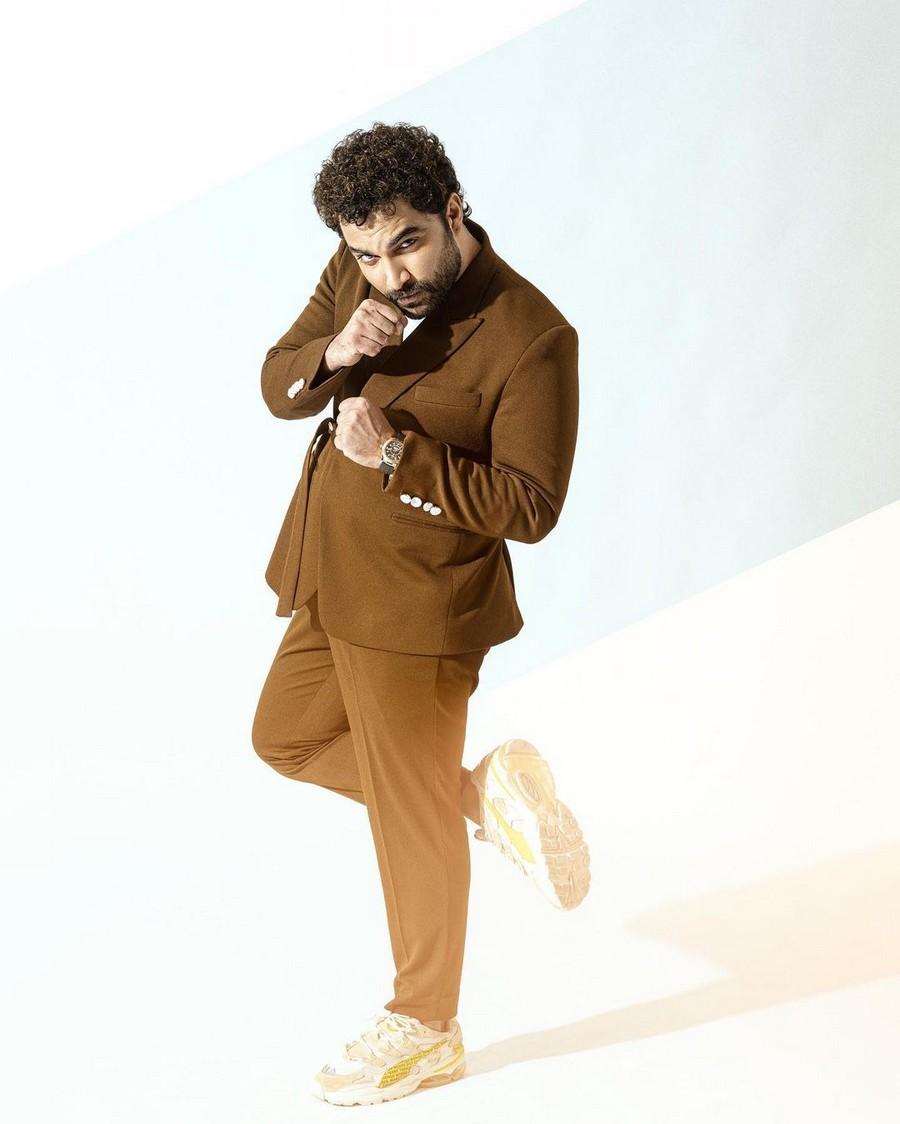 Vishwaksen 6