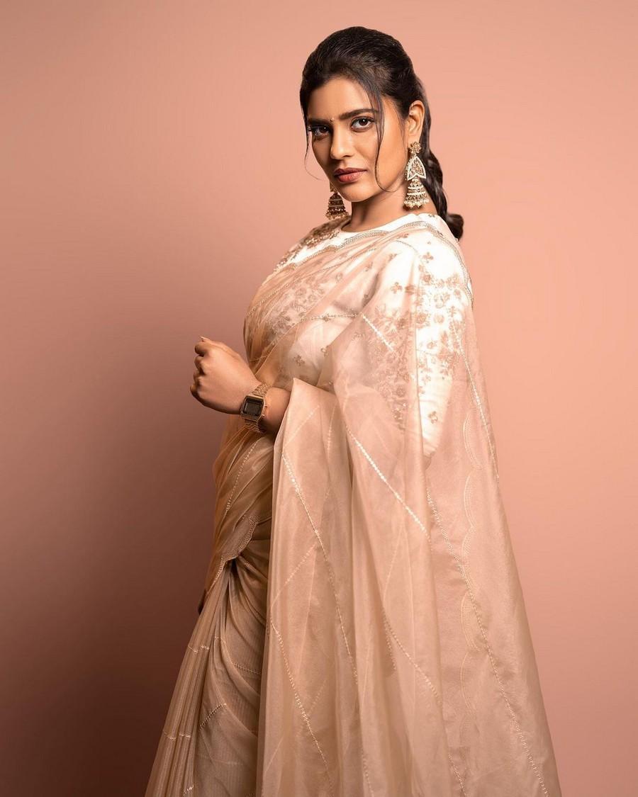 Aishwarya Rajesh 6