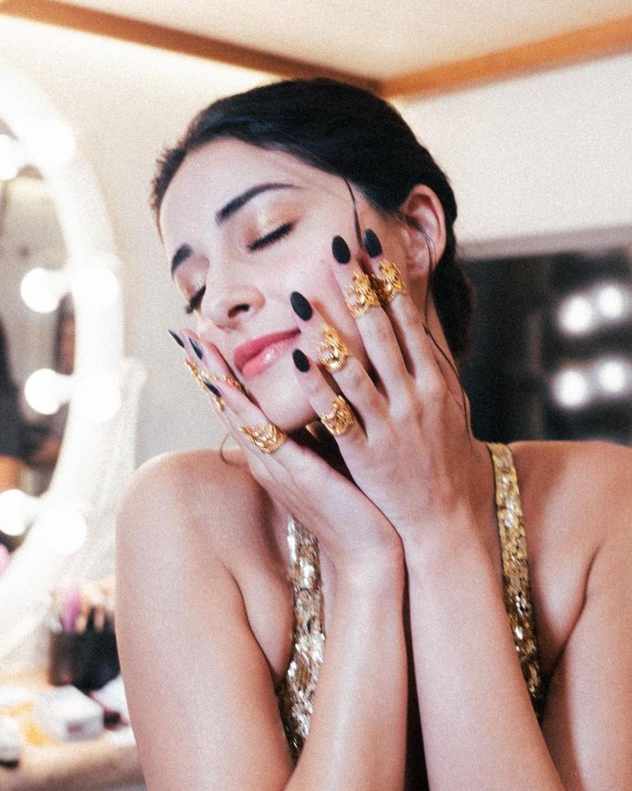 Ananya Pandey 15