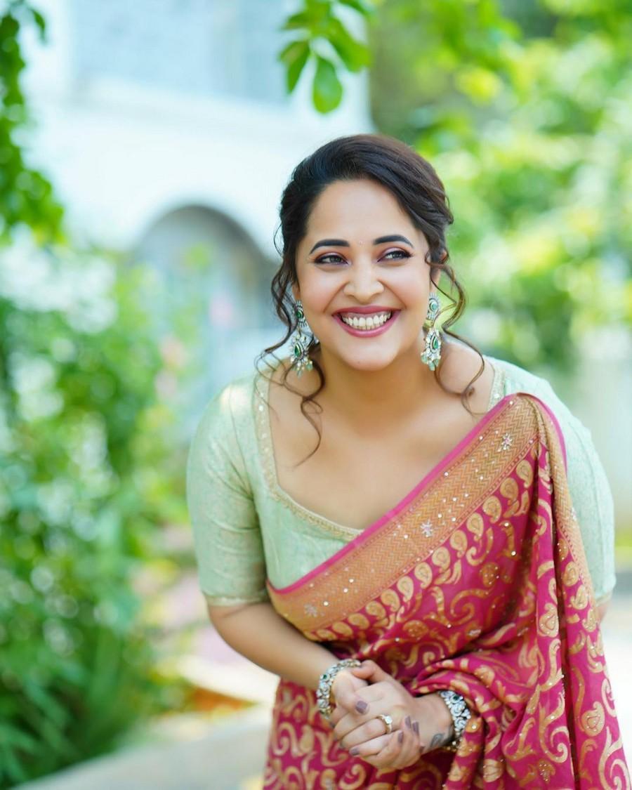 Anasuya Bharadwaj 6