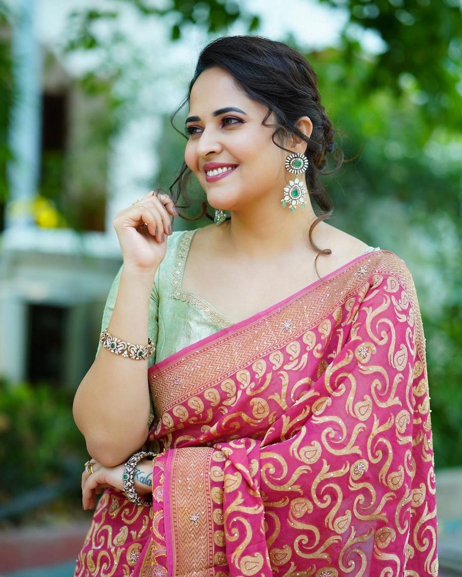 Anasuya Bharadwaj 9