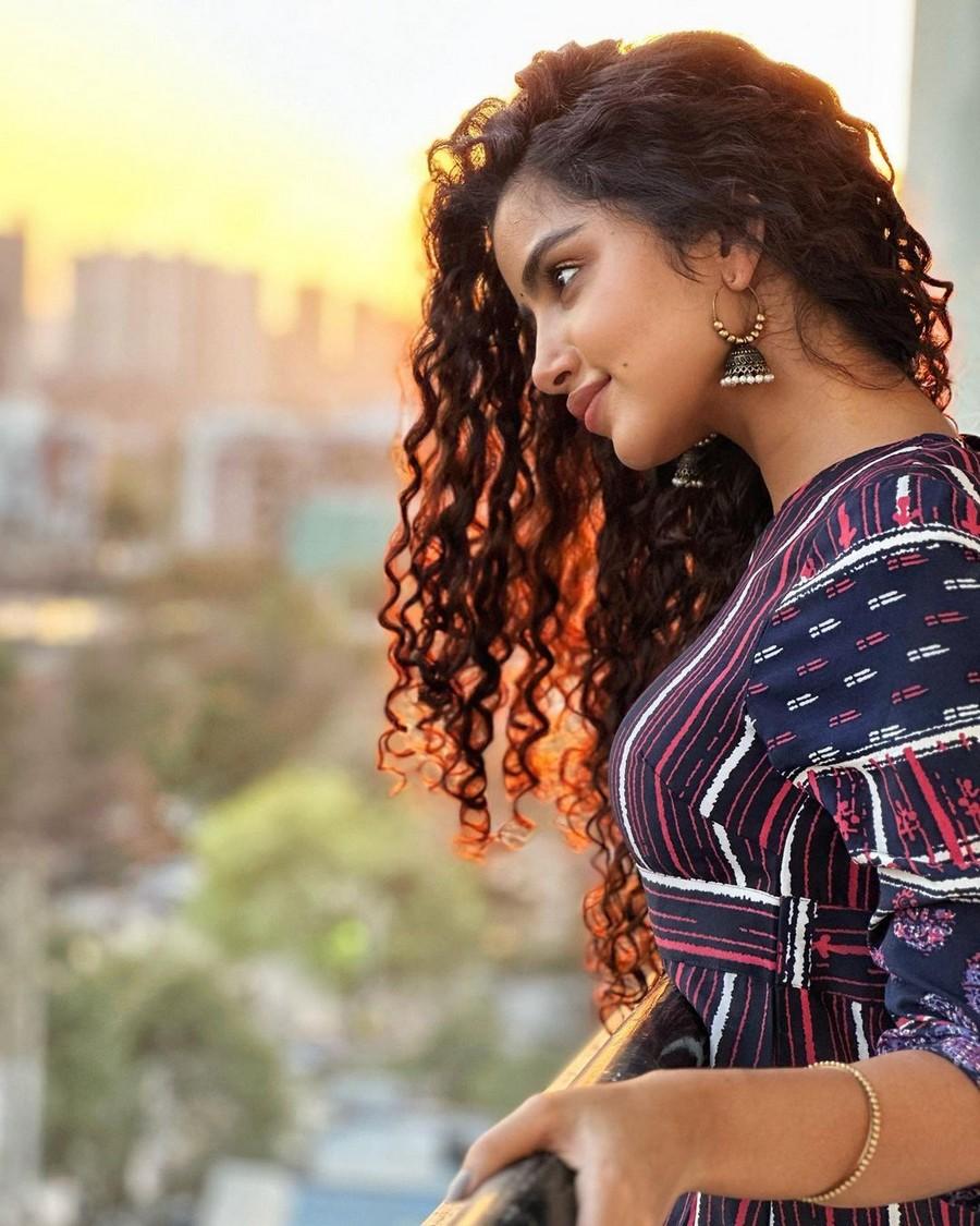 Anupama Parameswaran 11