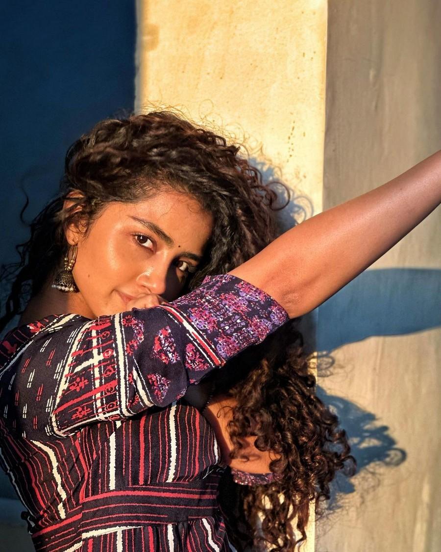 Anupama Parameswaran 14