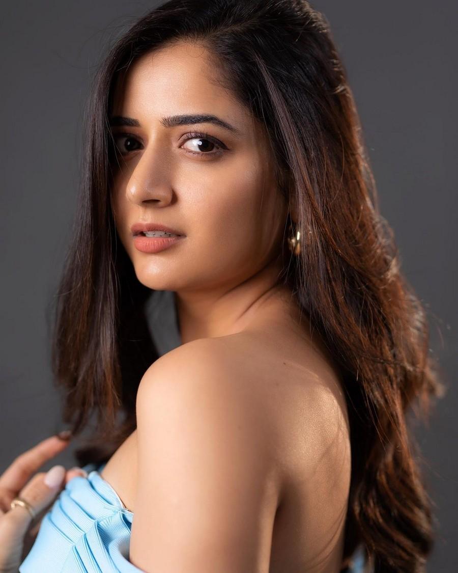 Ashika Ranganath 6