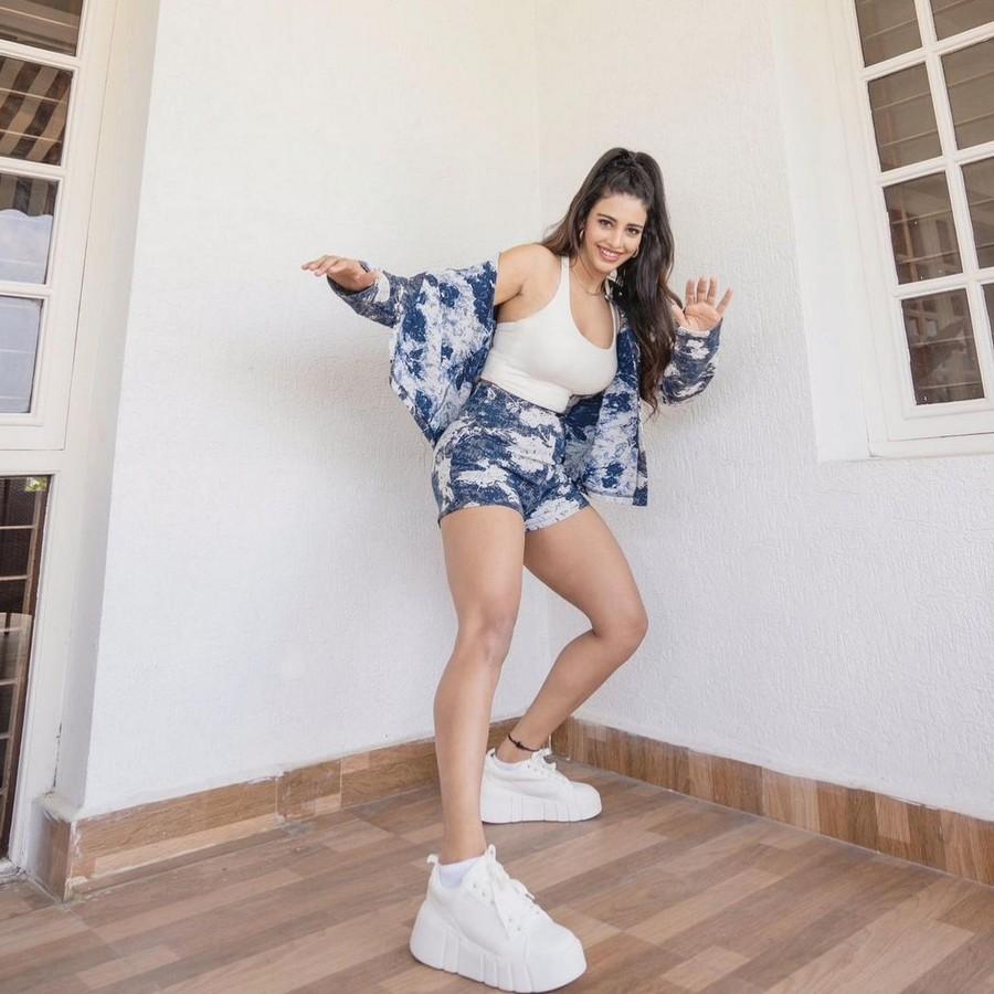 Daksha Nagarkar 9