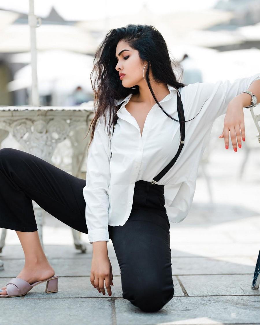 Divi Vadthya 2