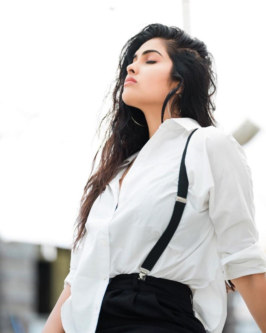 Divi Vadthya 4