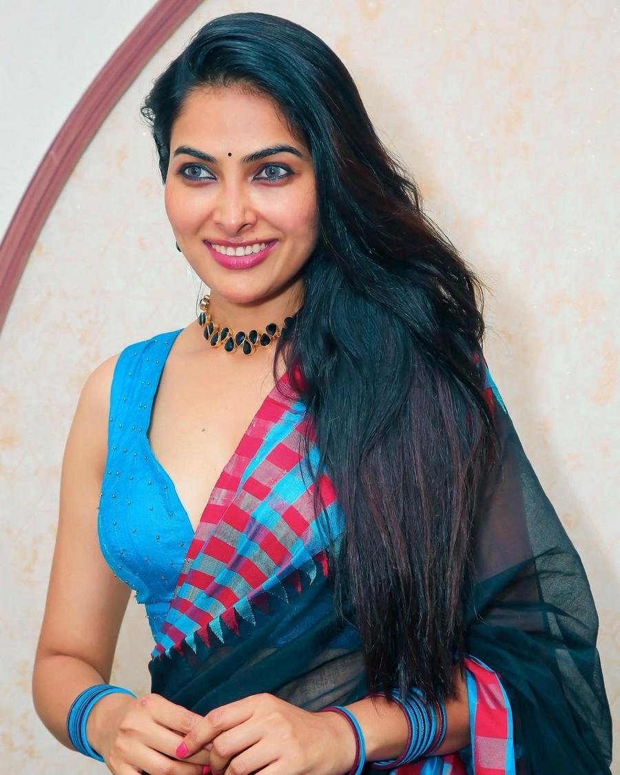 Divi Vadthya 11