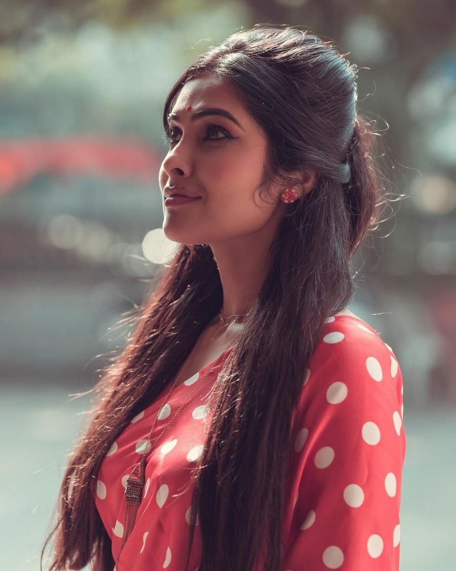 Divi Vadthya 4