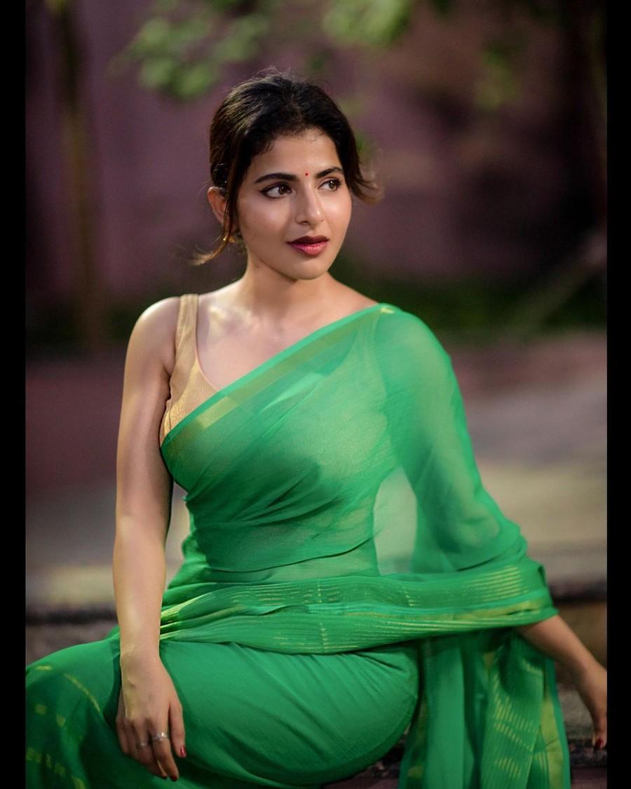Iswarya Menon 7