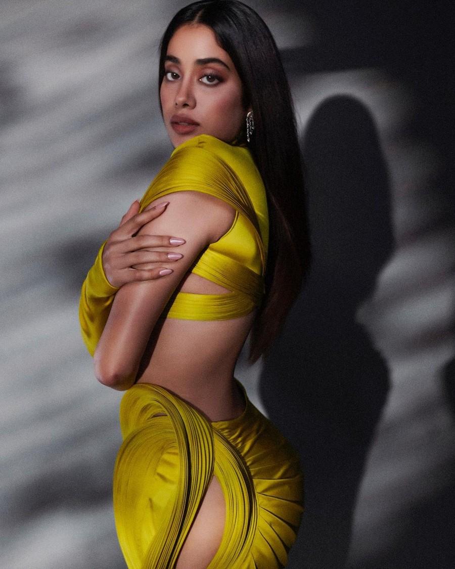 Janhvi Kapoor 11