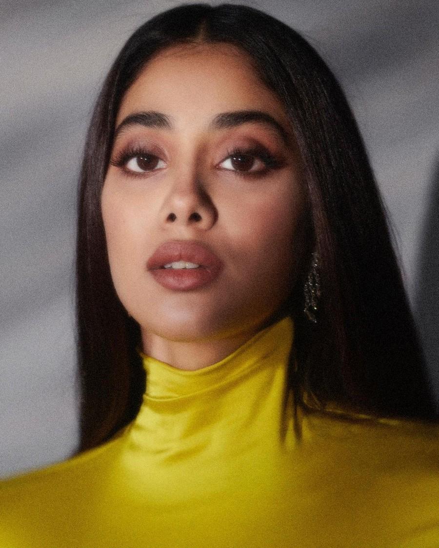 Janhvi Kapoor 4