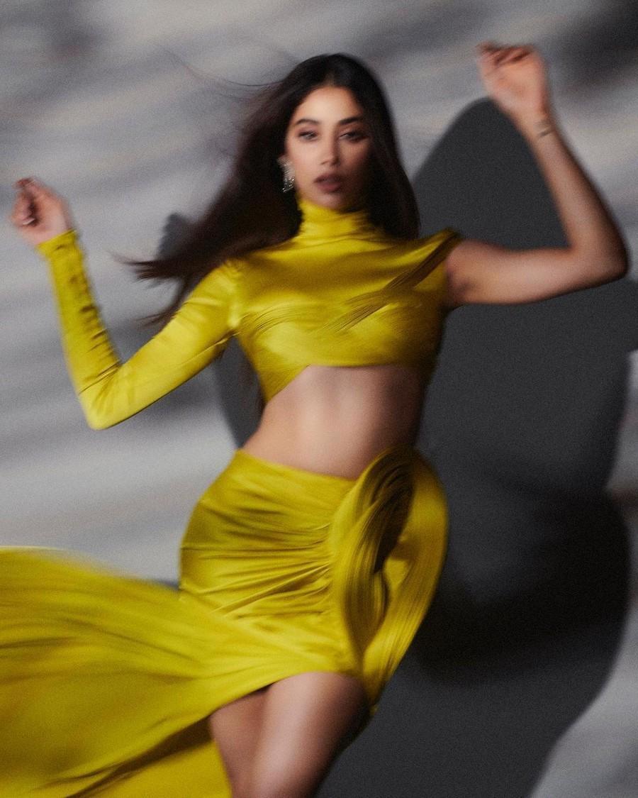 Janhvi Kapoor 8