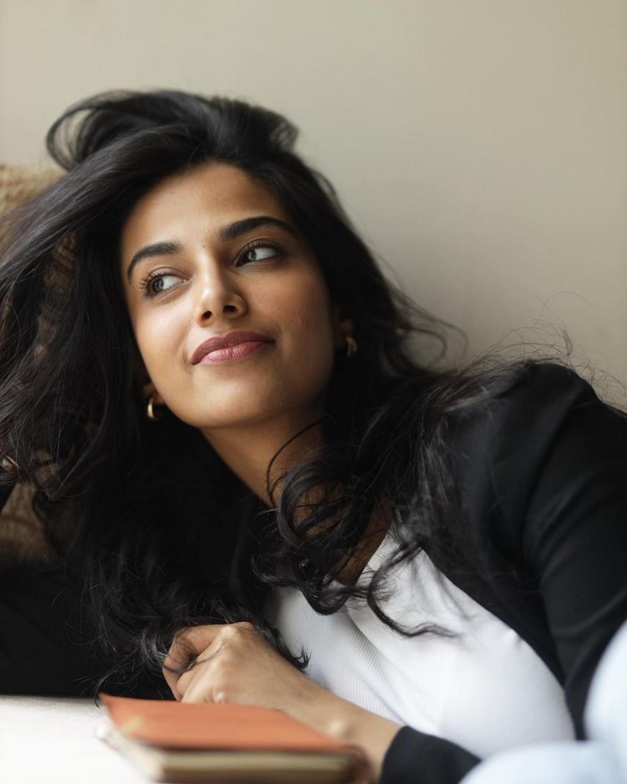 Meenakshii Chaudhary 5