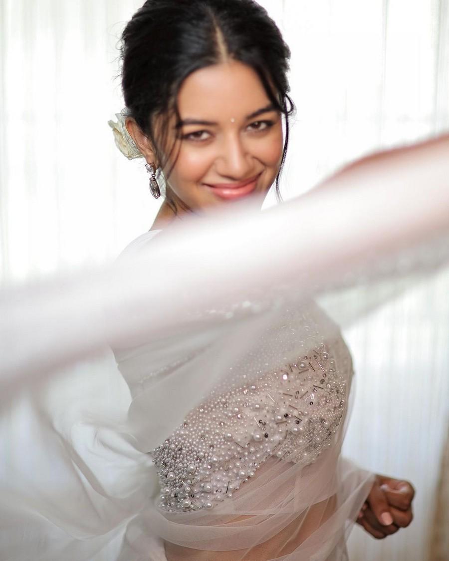 Mirnalini Ravi 7