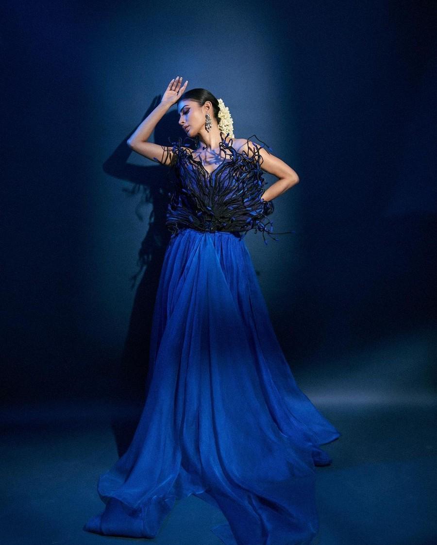 Mouni Roy